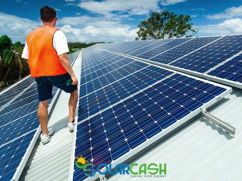 I costi energetici della tua impresa sono troppo alti? Abbassali con un impianto fotovoltaico per le aziende con gli incentivi 2022